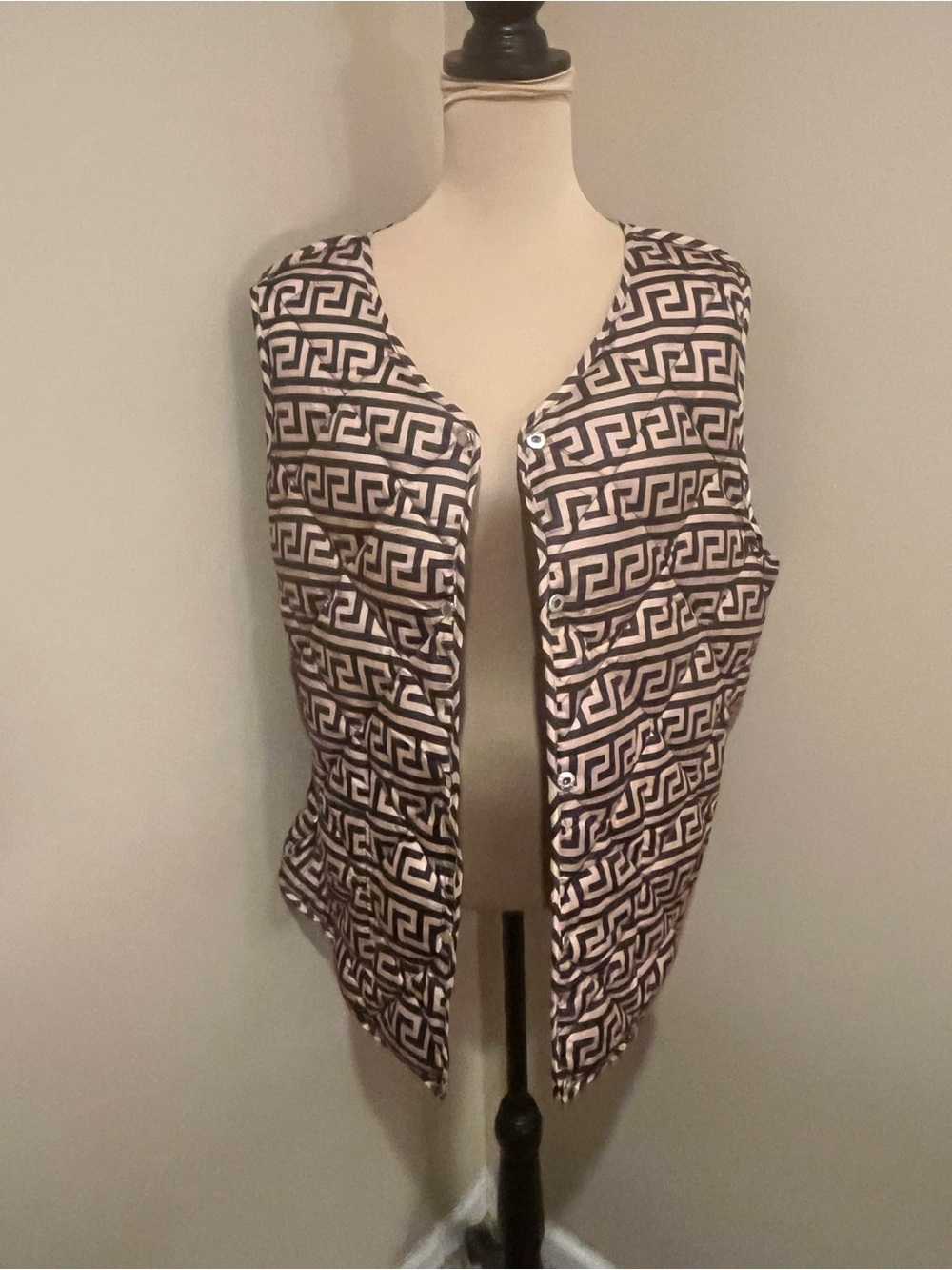 Coco & Carmen Rvsbl Quilted Vest Black/Chocolate Brown & White Geometric, XXL